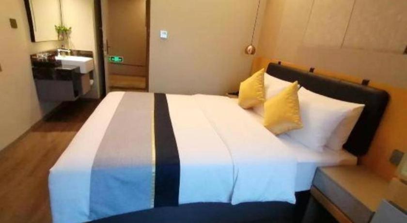 Home Inn Kunming Baita Road קונמינג מראה חיצוני תמונה