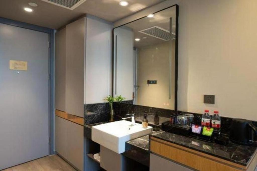 Home Inn Kunming Baita Road קונמינג מראה חיצוני תמונה